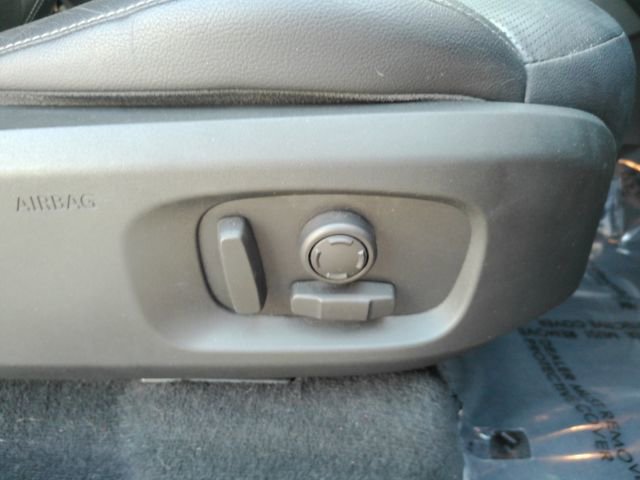 Used 2018 Land Rover Range Rover Evoque SE Dynamic AWD/4WD image 28