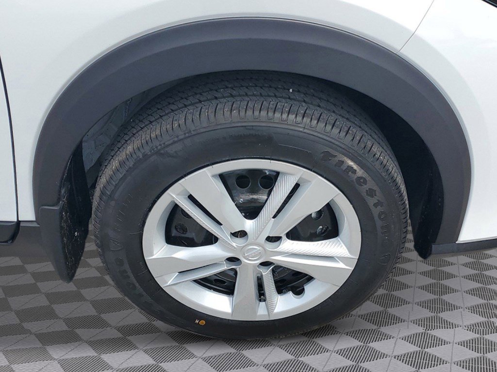 New 2024 Nissan Kicks S image 10