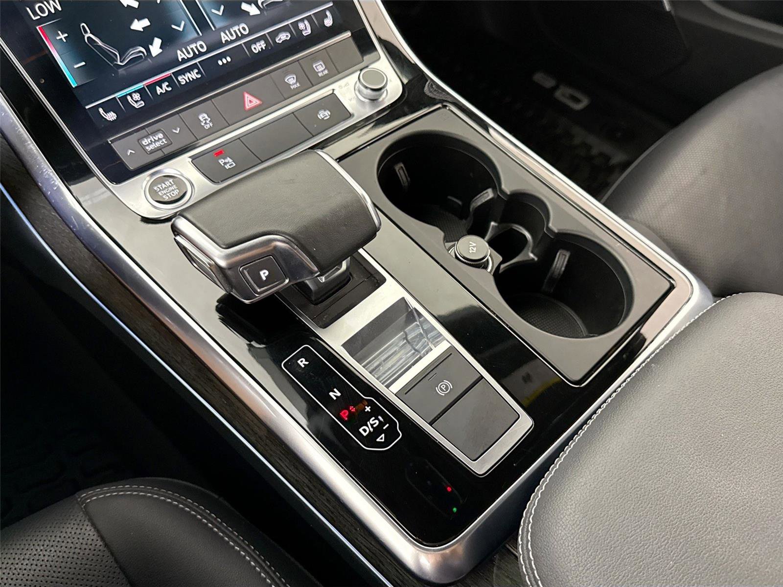 Used 2021 Audi Q8 Premium Plus image 21