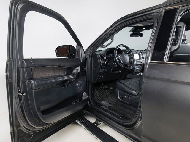 Used 2020 Ford Expedition Limited w/ Equipment Group 302A AWD/4WD image 27