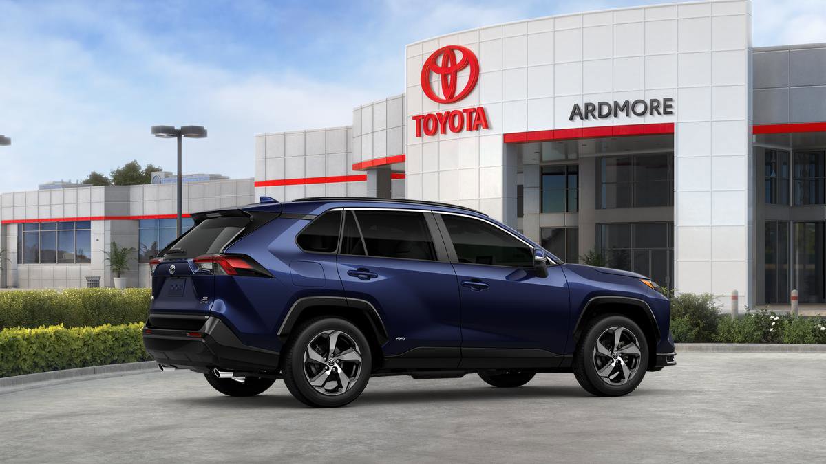 New 2025 Toyota RAV4 SE image 11
