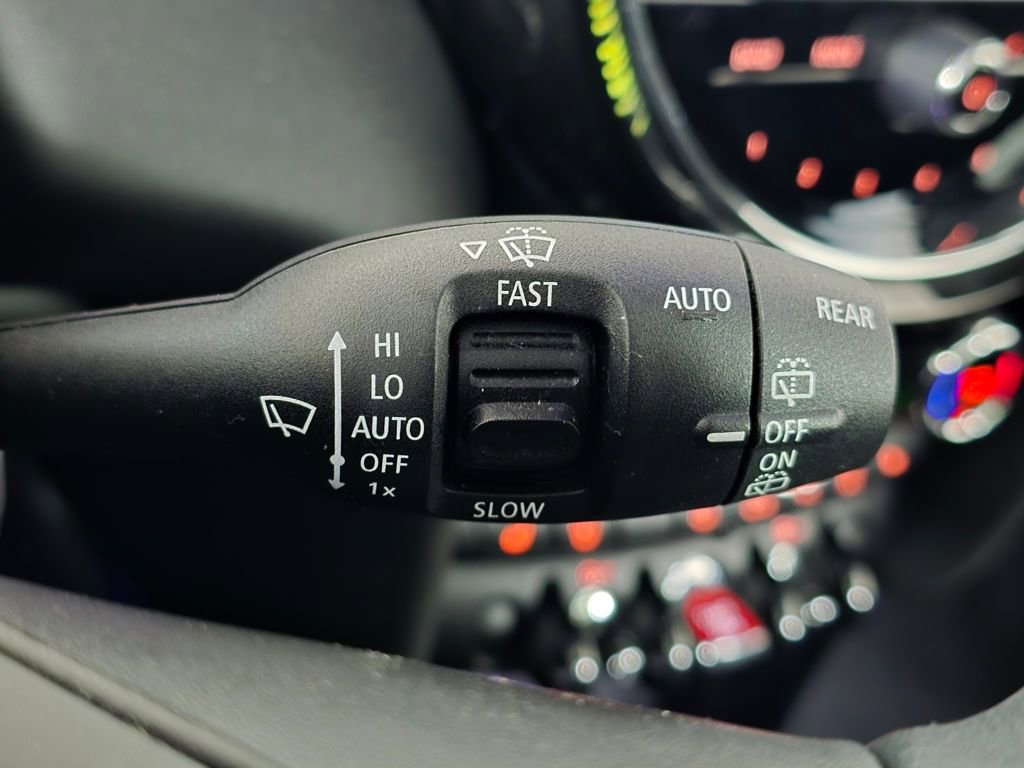 Certified 2023 MINI Cooper 4-Door Hardtop FWD image 29