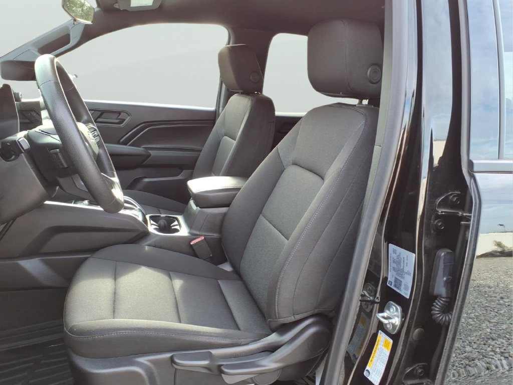 Used 2025 Chevrolet Colorado W/T w/ WT Custom Package RWD image 12