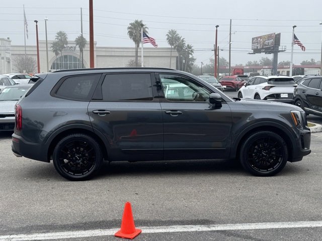 Used 2022 Kia Telluride SX w/ SX Prestige Package image 6