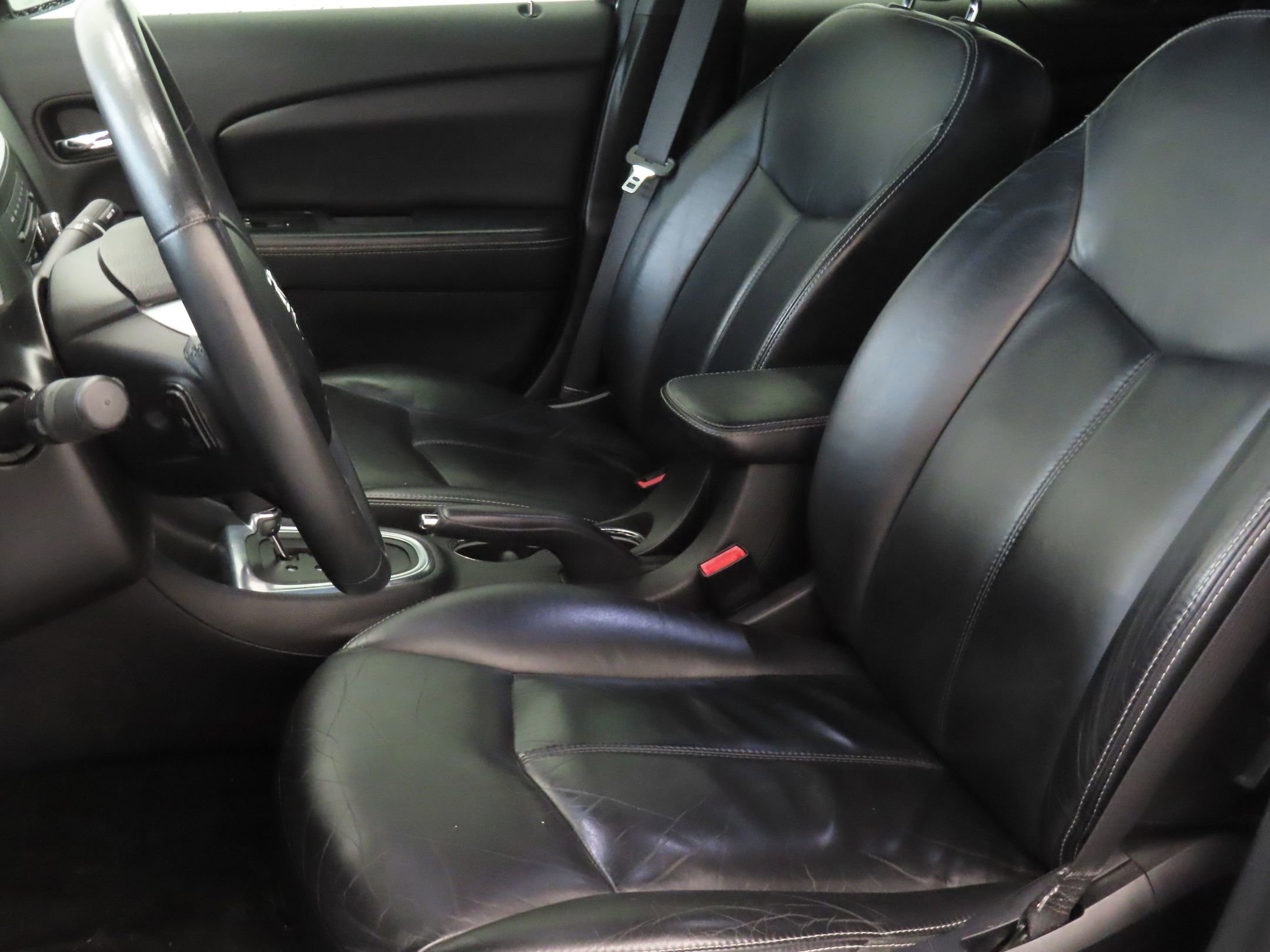 Used 2014 Dodge Avenger SXT w/ Rallye Appearance Group FWD image 10