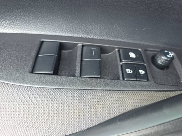 Used 2026 Toyota Corolla LE FWD image 28