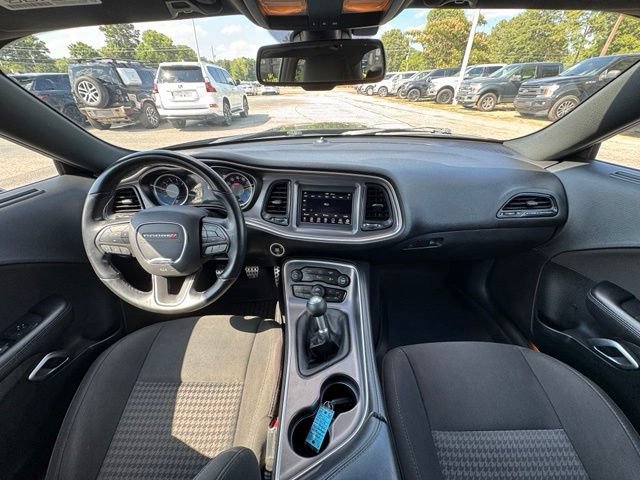 Used 2019 Dodge Challenger R/T RWD image 14