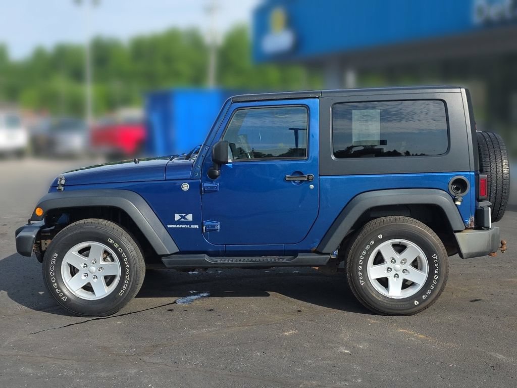 Used 2009 Jeep Wrangler X AWD/4WD video 3