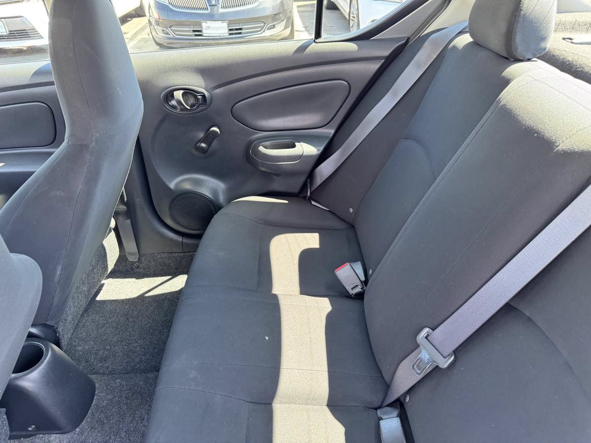 Used 2014 Nissan Versa S Plus FWD image 27