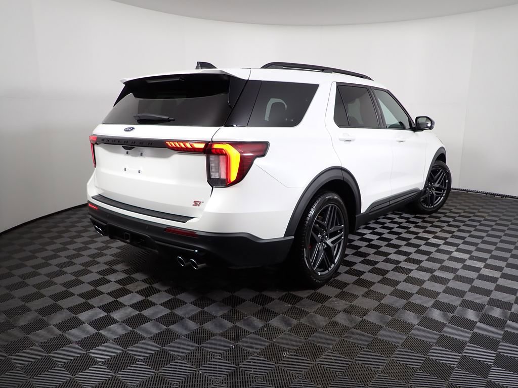 Used 2025 Ford Explorer ST image 20