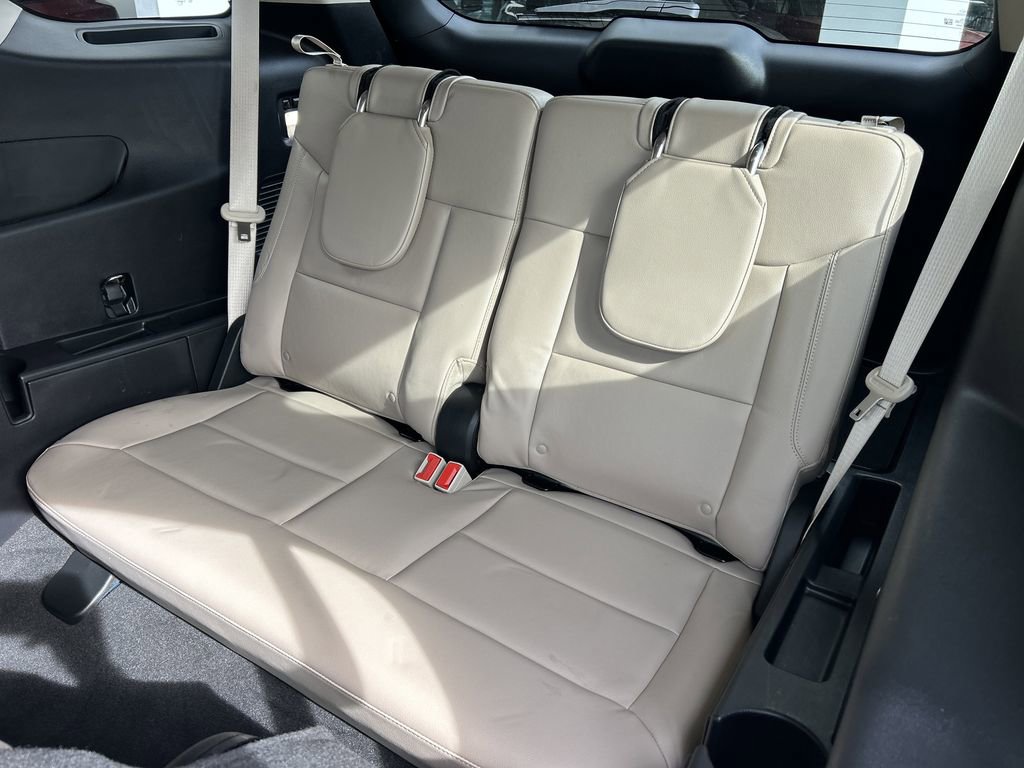 Used 2022 Ford Explorer Limited w/ Limited Technology Package image 19