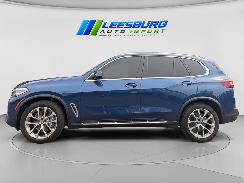 Used 2023 BMW X5 xDrive40i w/ Premium Package AWD/4WD image 3