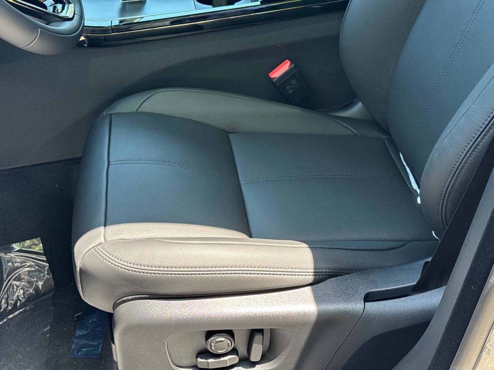 Certified 2026 Land Rover Range Rover Velar S image 19