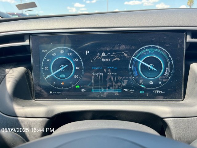 Used 2024 Hyundai Tucson Limited image 13