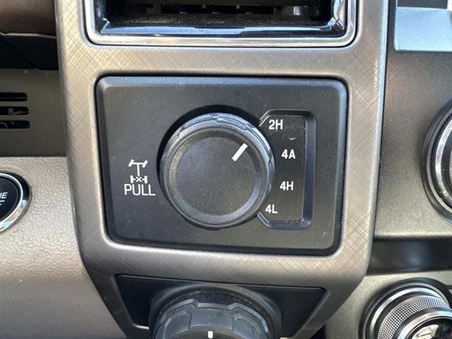 Used 2020 Ford F150 Limited w/ Trailer Tow Package image 17