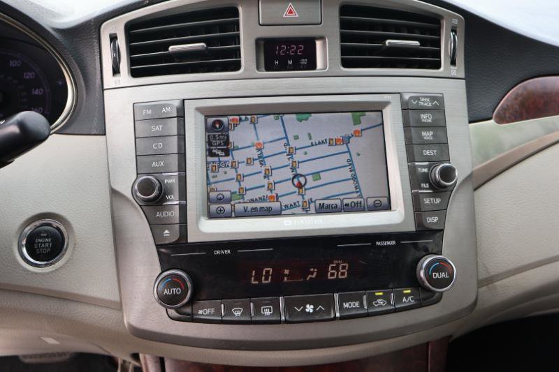 Used 2011 Toyota Avalon Limited FWD image 15