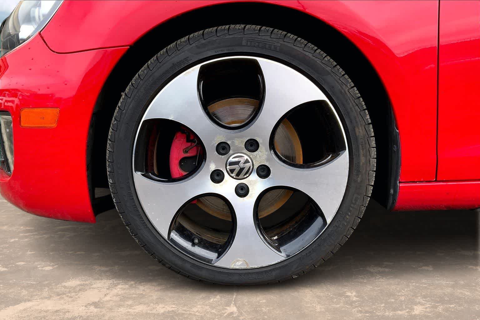 Used 2011 Volkswagen GTI 2-Door FWD image 8