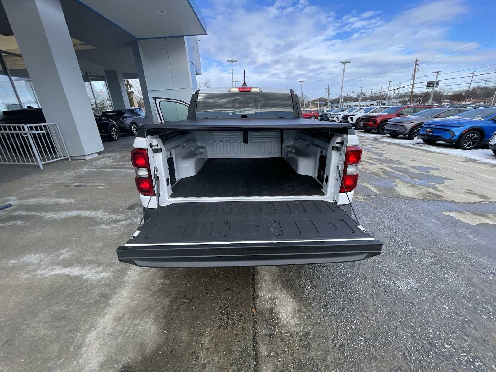 Used 2025 Ford Maverick Lariat w/ 4K Tow Package image 25