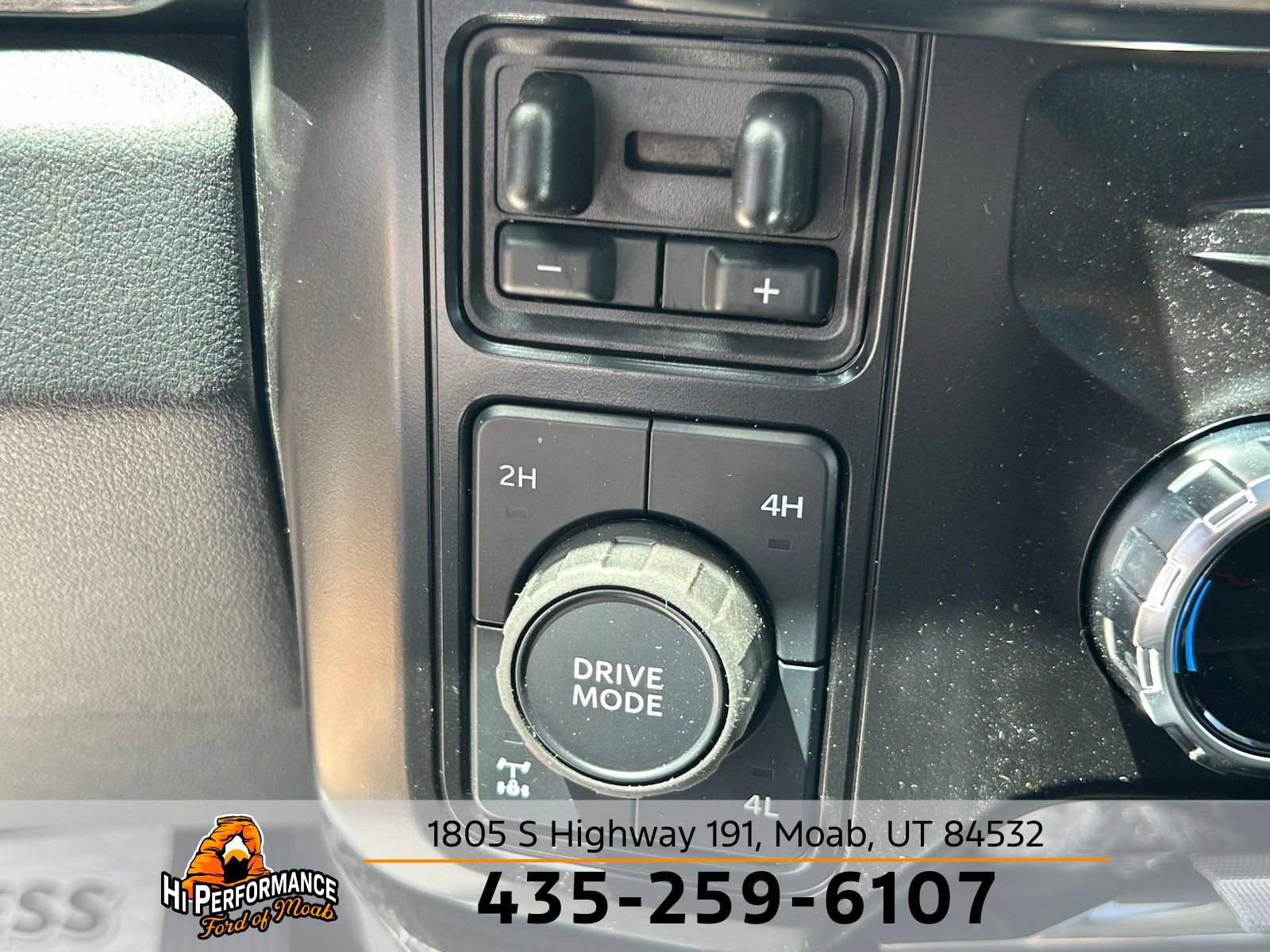 New 2025 Ford F250 Lariat w/ Lariat Ultimate Package image 32