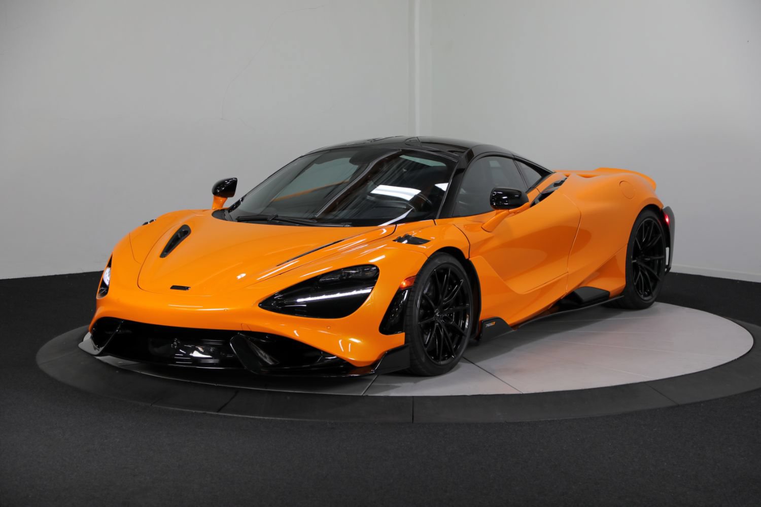 Used 2021 McLaren 765LT RWD image 7