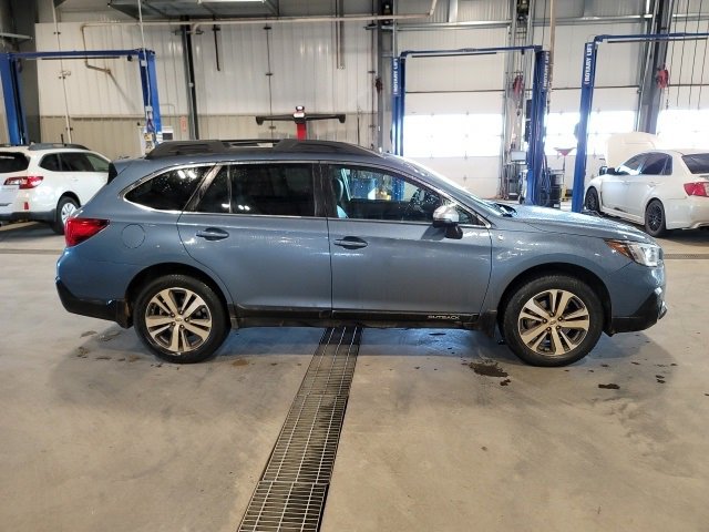 Used 2018 Subaru Outback 2.5i Limited w/ 50th Anniversary Edition image 8