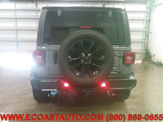 Used 2023 Jeep Wrangler Unlimited Sahara w/ Cold Weather Group AWD/4WD image 9