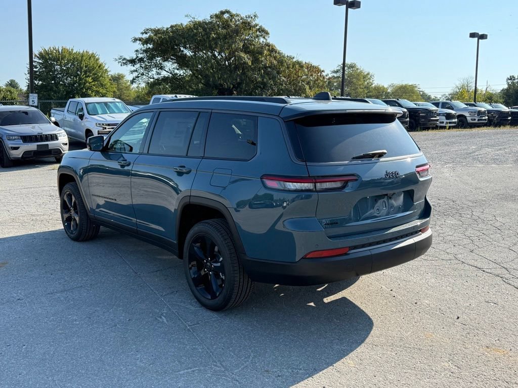 New 2027 Jeep Grand Cherokee L Limited w/ Limited Altitude Package AWD/4WD image 8