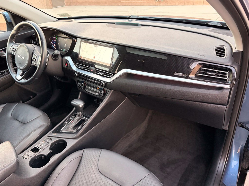 Used 2022 Kia Niro EX Premium FWD image 15