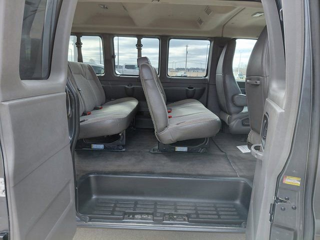 Used 2016 Chevrolet Express 3500 LT w/ LT Preferred Equipment Group image 21