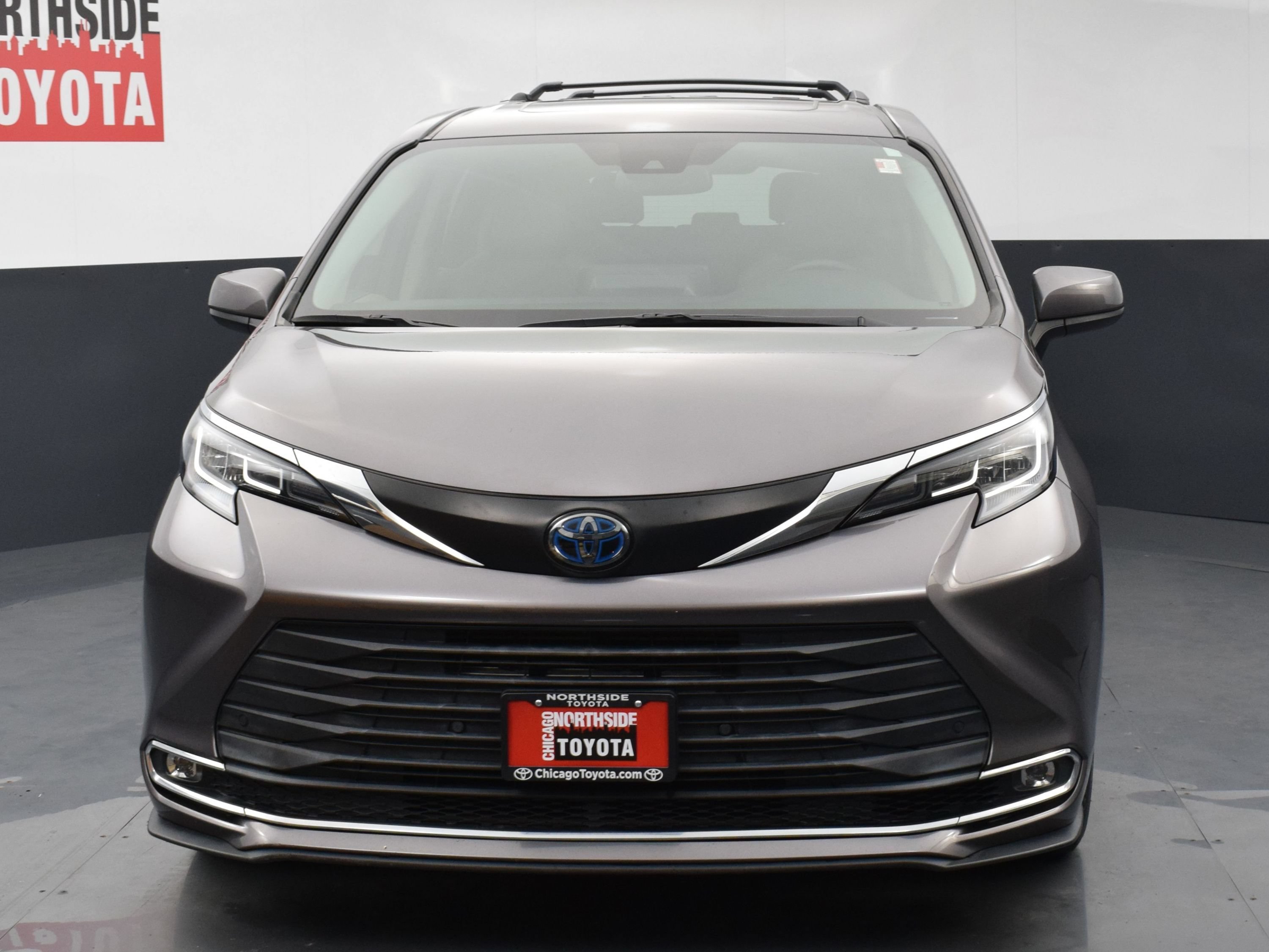 Used 2021 Toyota Sienna XLE FWD image 7