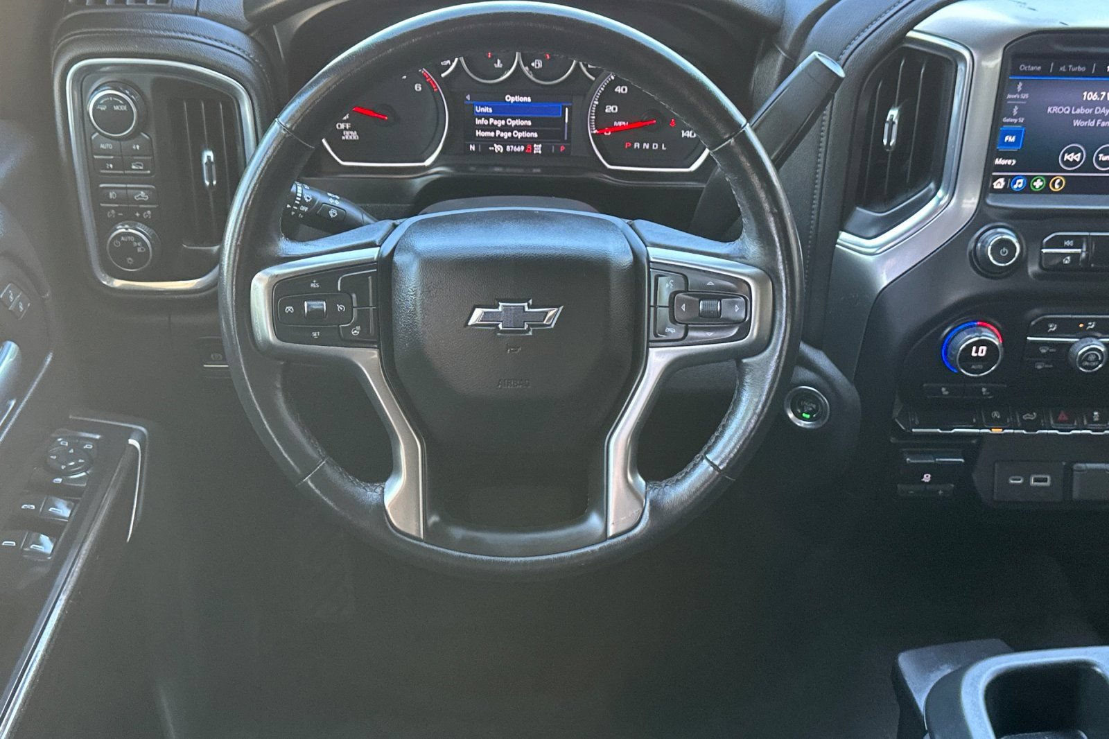 Used 2021 Chevrolet Silverado 1500 RST AWD/4WD image 14