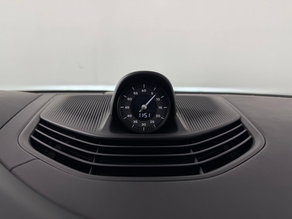 Certified 2026 Porsche Taycan RWD image 30