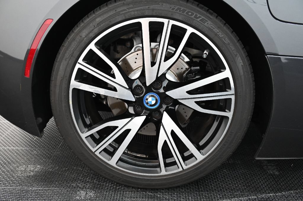 Used 2016 BMW i8 AWD/4WD image 40