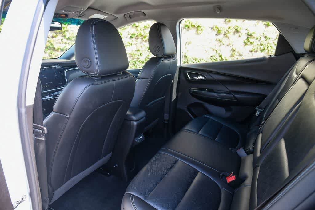 Used 2023 Chevrolet Bolt LT w/ Infotainment Package FWD image 18