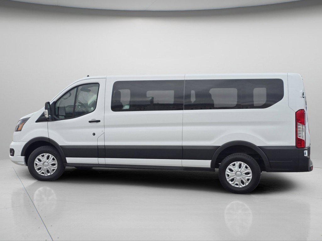 Used 2023 Ford Transit 350 XLT image 16