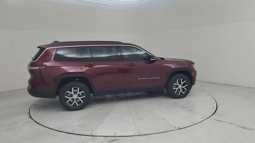 New 2025 Jeep Grand Cherokee L Limited image 16