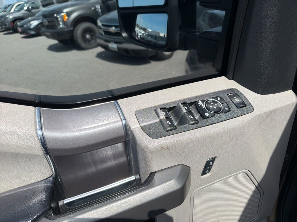 Used 2017 Ford F250 XLT w/ XLT Premium Package image 13