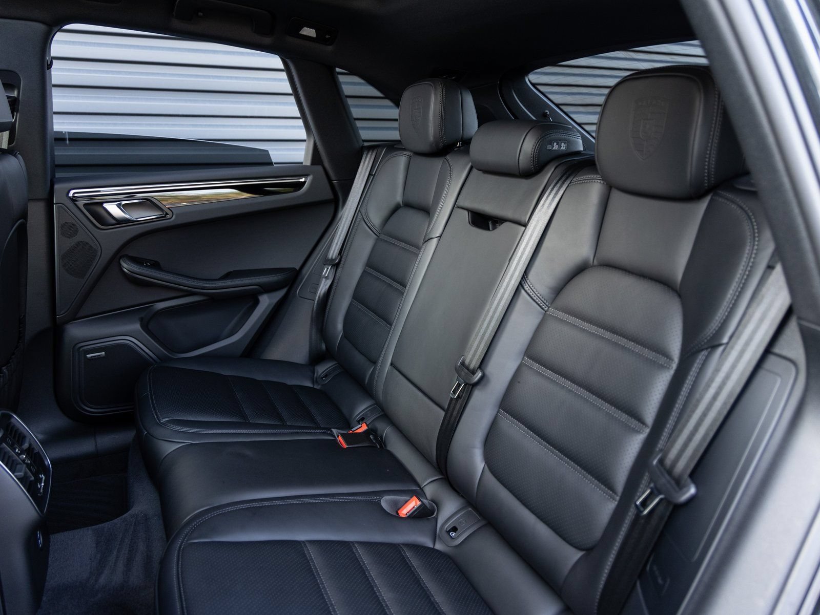 New 2026 Porsche Macan AWD/4WD image 26
