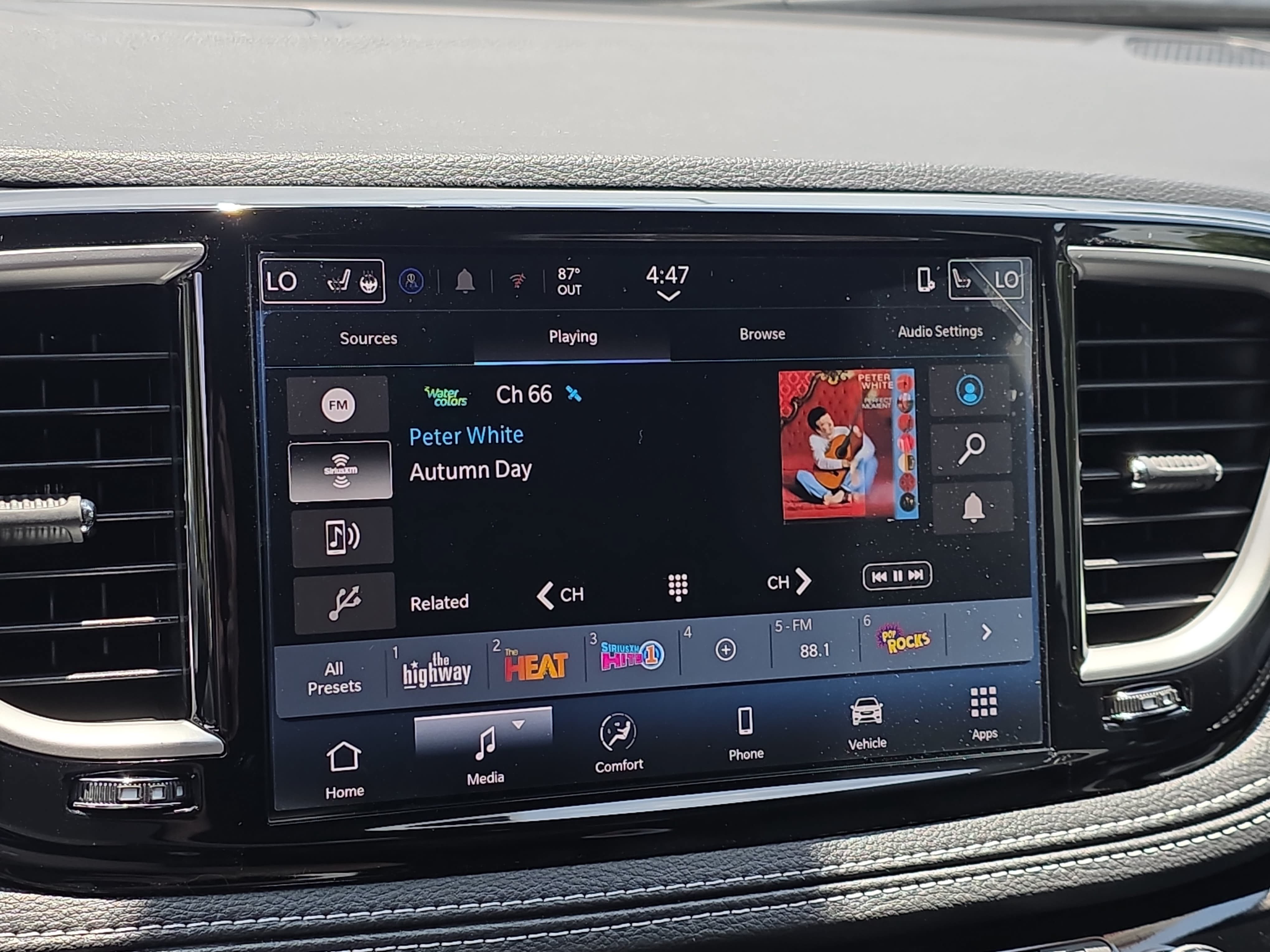 New 2027 Chrysler Pacifica Select AWD/4WD image 19