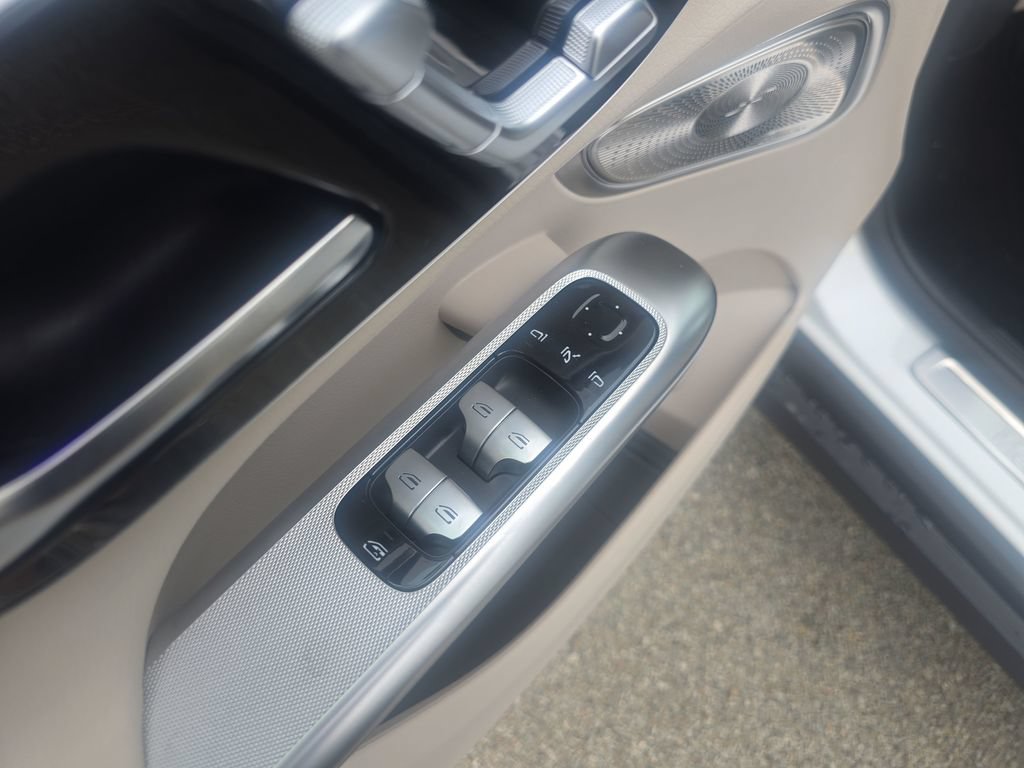 New 2026 Mercedes-Benz GLC 300 4MATIC image 9