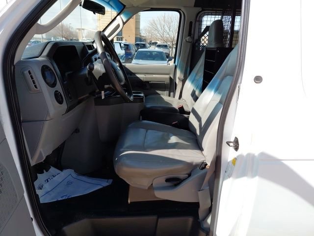 Used 2014 Ford E-250 and Econoline 250 w/ Commercial Cargo Van Package image 18