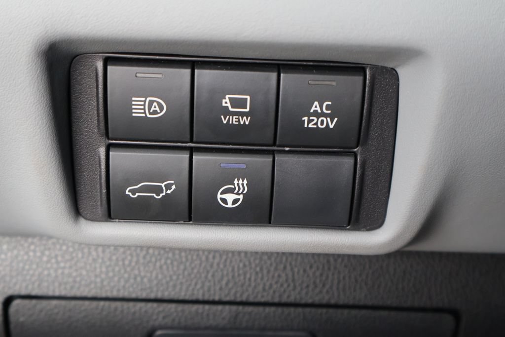 Used 2024 Toyota Highlander Platinum AWD/4WD image 27