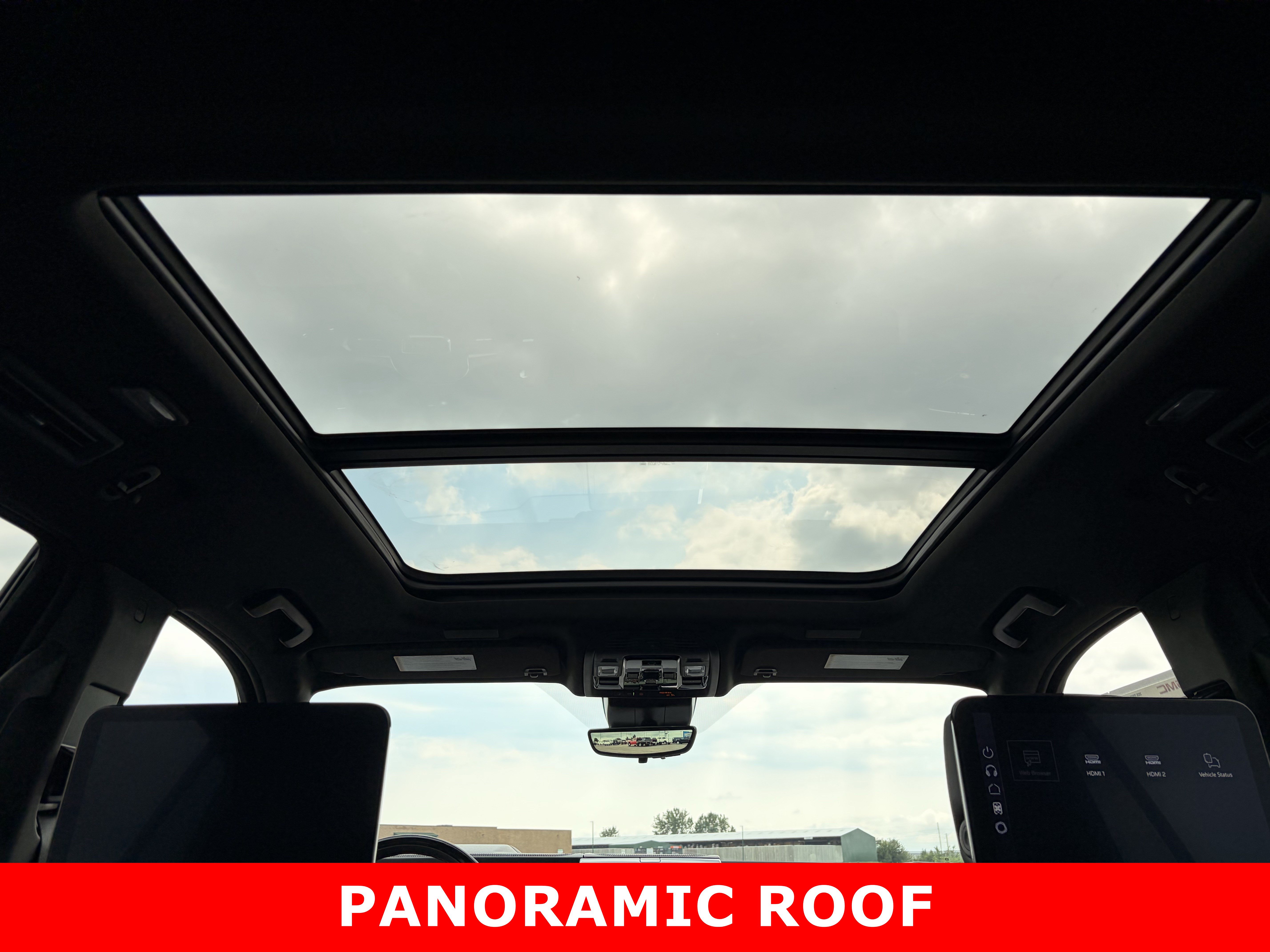 New 2026 GMC Yukon AT4 Ultimate w/ LPO, Floor Liner Package AWD/4WD image 23