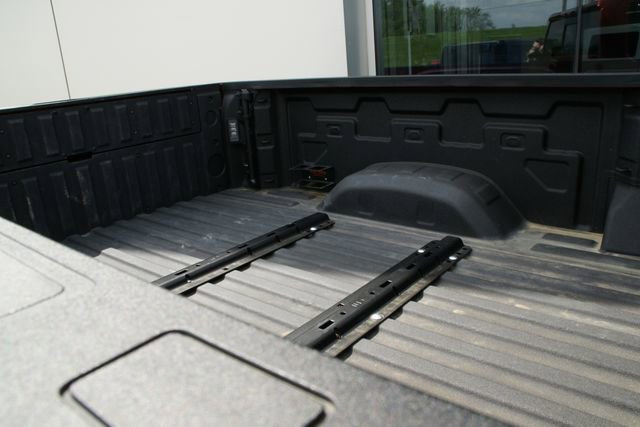 Used 2024 GMC Sierra 2500 AT4X AWD/4WD image 13