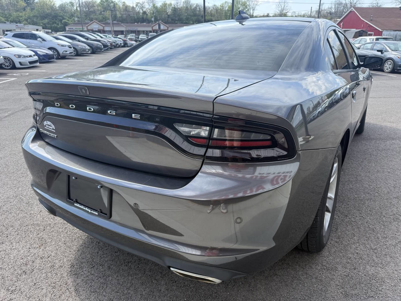 Used 2018 Dodge Charger SXT Plus RWD image 8