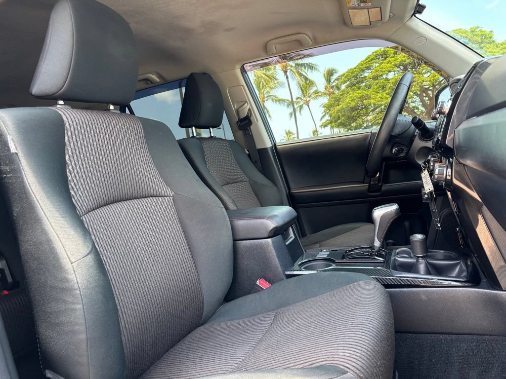 Used 2019 Toyota 4Runner TRD Off-Road AWD/4WD image 9