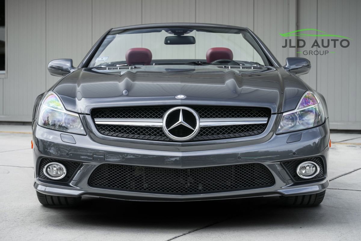 Used 2012 Mercedes-Benz SL 550 image 3