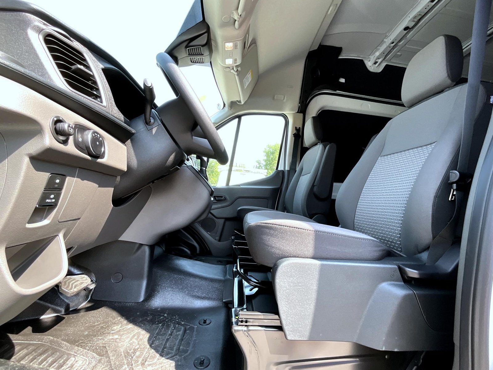 New 2026 Ford Transit 350 148 High Roof Extended w/ Load Area Protection Package RWD image 11