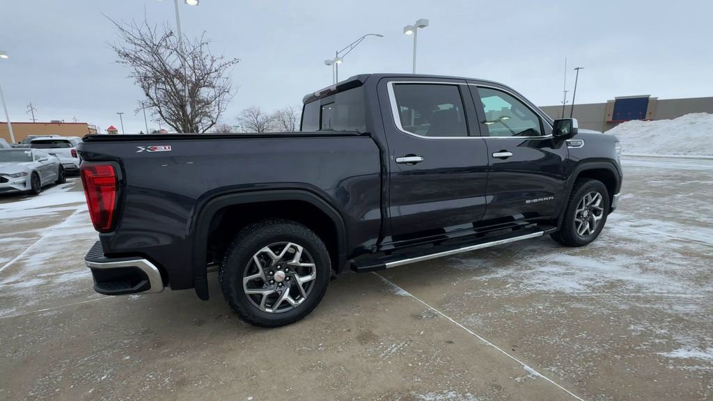 Used 2022 GMC Sierra 1500 SLT w/ SLT Premium Plus Package image 8