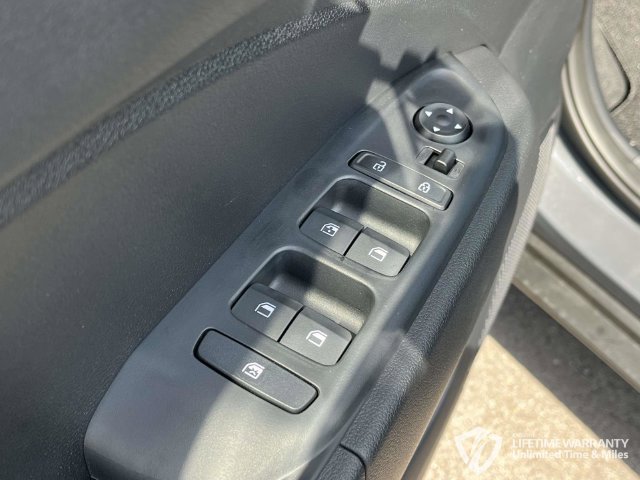 New 2026 Hyundai Venue SEL FWD image 11